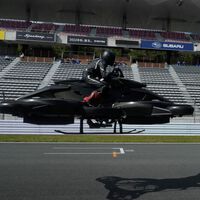 ¡Bienvenido al futuro! Esta nueva moto voladora promete llegar a los 100 km/h y aspira a cambiar la movilidad
