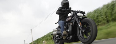 Probamos la Harley-Davidson Sportster S: la revolución custom tiene 122 CV, sabor oldschool y le vendría bien algo más de confort