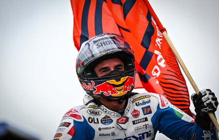 "No lo consiguió en el pasado, y no va a ser ahora cuando nadie me despiste". Marc Márquez responde a Valentino Rossi